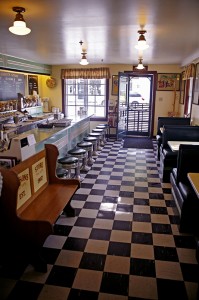 20080722161540_carsons store noank ct.