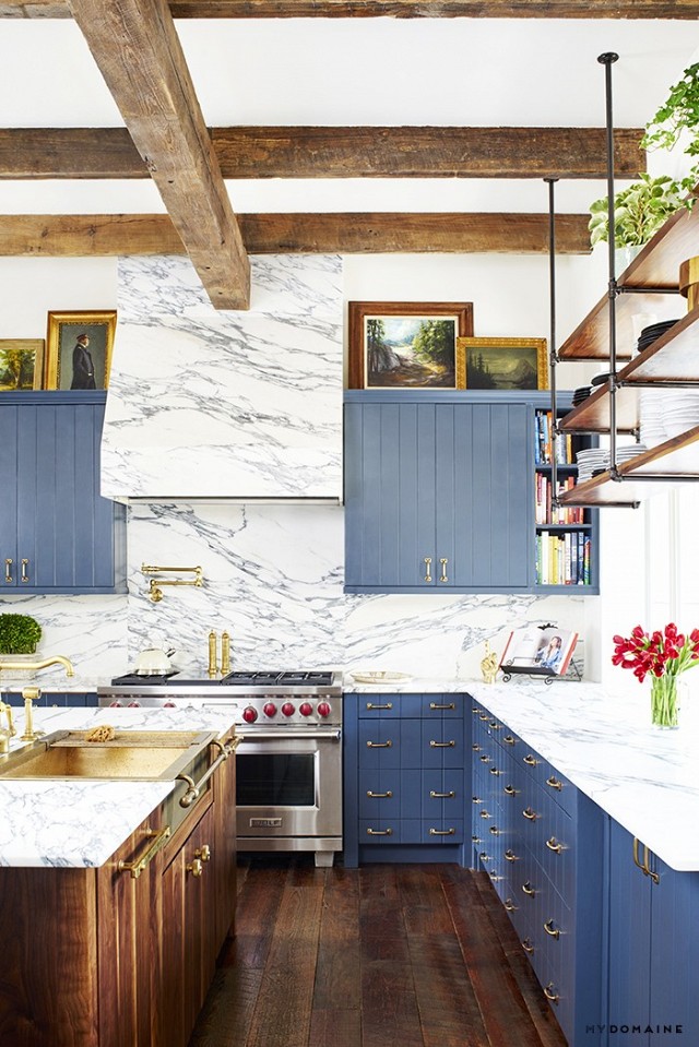 brooklyn-deckers-eclectic-texas-home-turns-on-the-southern-charm-1723377-1459993565.640x0c